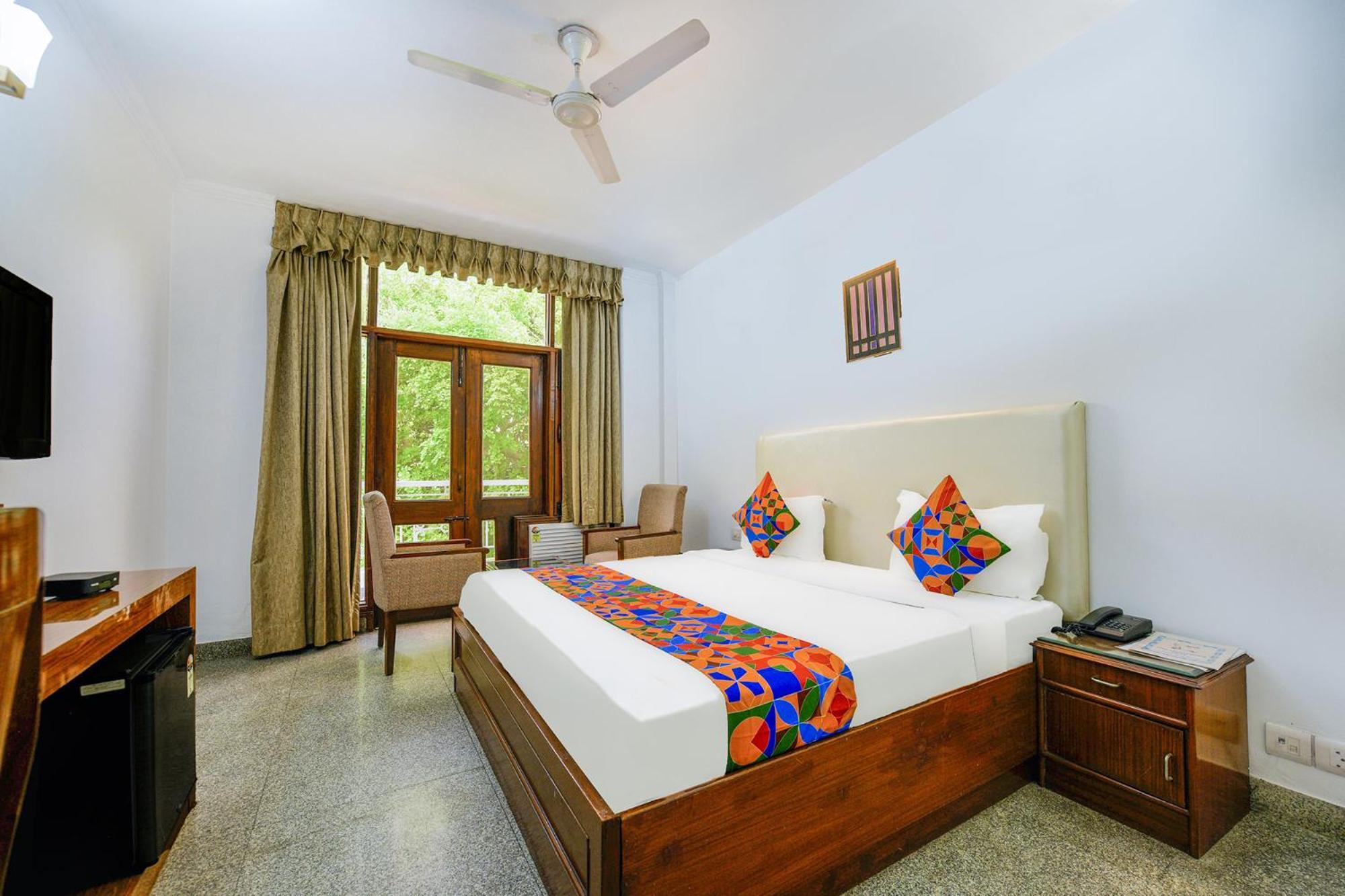 Hotel Exotica Leisure Valley, Gurgaon Buitenkant foto